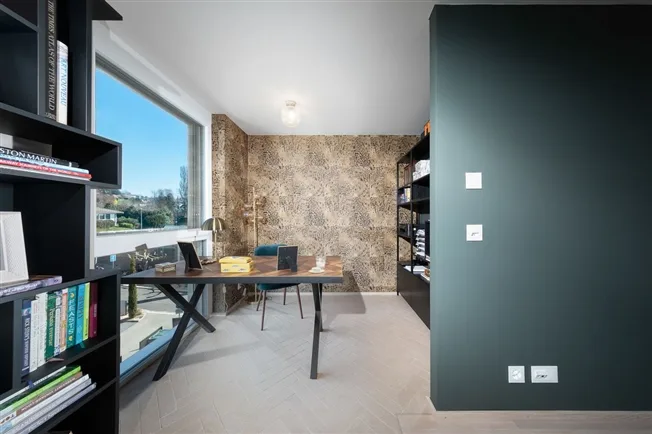 Prächtiges Attikapartment mit 180-Grad-Panoramablick auf den See und die Alpen – Foto 19 von 25