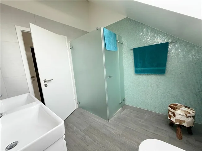 6.5 Zimmer Einfamilienhaus in Echichens – photo 7 sur 10