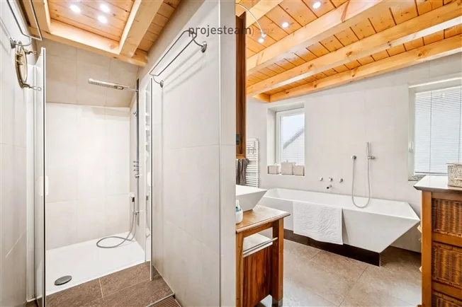 6 Zimmer Villa in L'Isle – photo 18 of 19