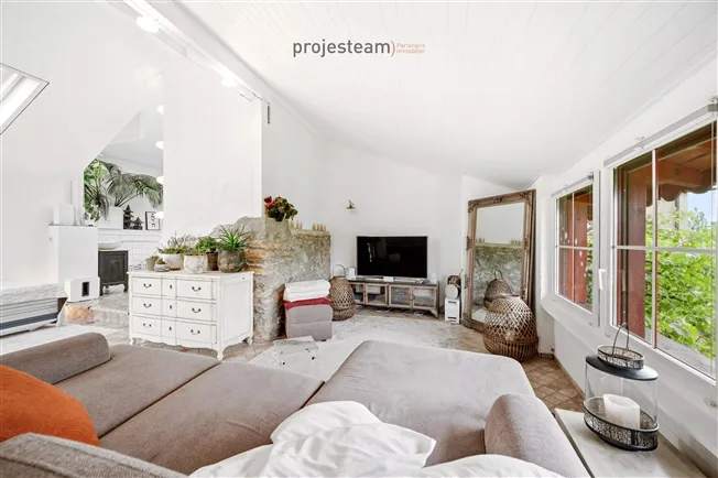 6 Zimmer Villa in L'Isle – photo 12 of 19