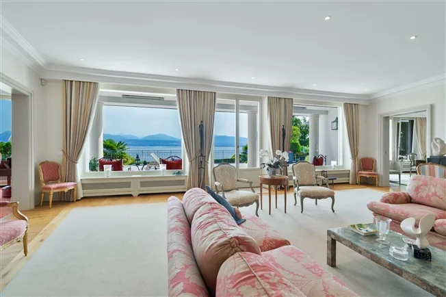 10 Zimmer Einfamilienhaus in St-Prex – Foto 5 von 20