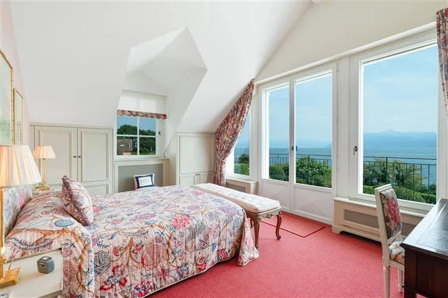 10 Zimmer Einfamilienhaus in St-Prex – Foto 11 von 20