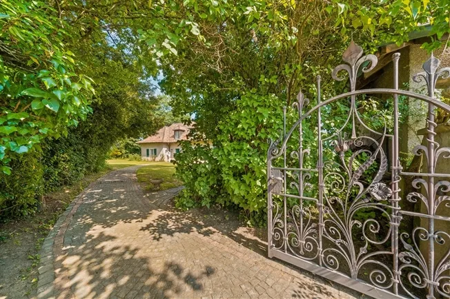 9 Zimmer Einfamilienhaus in Etoy – Foto 11 von 11