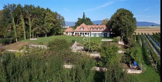 11 Zimmer Einfamilienhaus in Allaman – foto 2 di 9