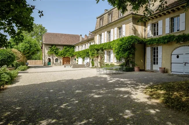 15 Zimmer Schloss in Féchy – Foto 11 von 20