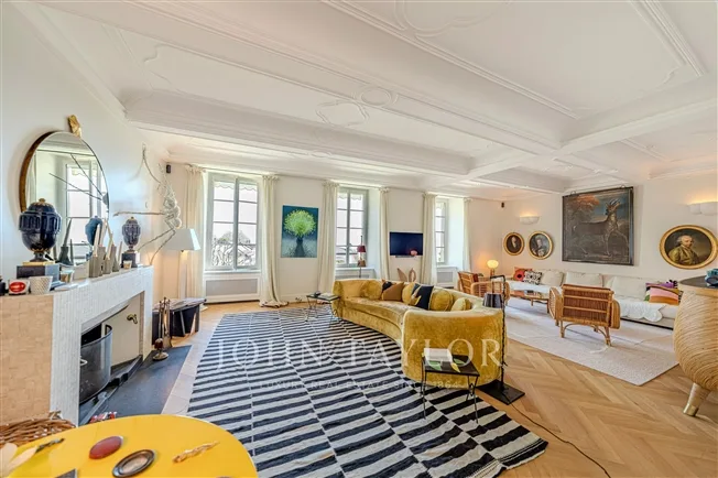 Proprietà di Eccezione - Appartamento di Lusso con Vista Impareggiabile – foto 2 di 15