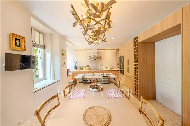 Proprietà di Eccezione - Appartamento di Lusso con Vista Impareggiabile – foto 5 di 15