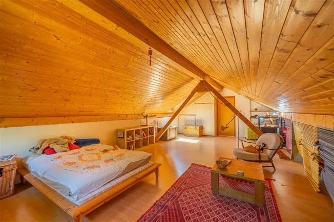 10.5 Zimmer Einfamilienhaus in Rolle – photo 8 of 16