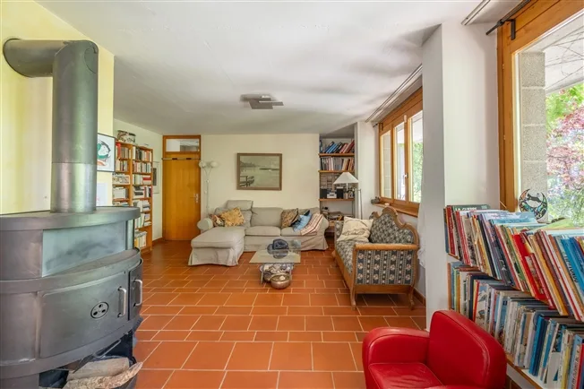 10.5 Zimmer Einfamilienhaus in Rolle – photo 7 of 16