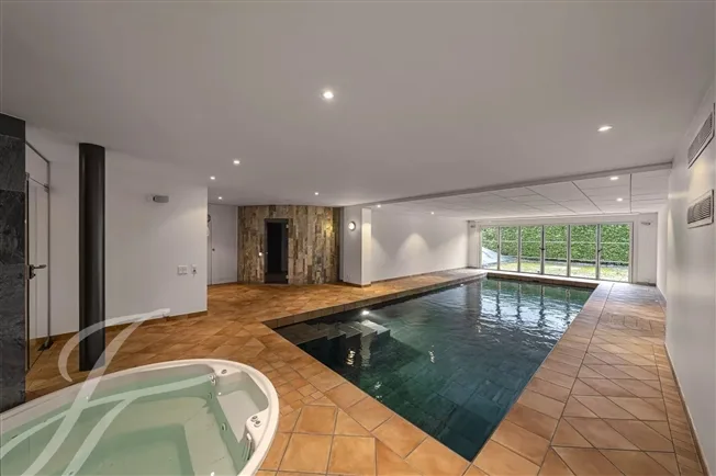 12 Zimmer Einfamilienhaus in Mont-sur-Rolle – foto 8 di 10