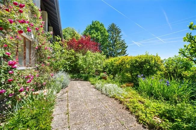 8.5 Zimmer Einfamilienhaus in Essertines-sur-Rolle – photo 11 sur 20