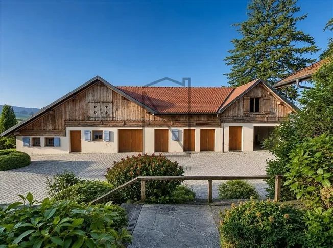 11 Zimmer Villa in Essertines-sur-Rolle – foto 3 di 13