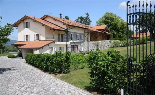11 Zimmer Villa in Essertines-sur-Rolle – foto 2 di 13