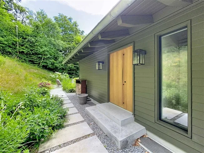 Prächtiges Haus in der Natur – Foto 18 von 20