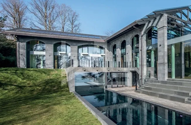 15 Zimmer Einfamilienhaus, 1195 Dully-Bursinel