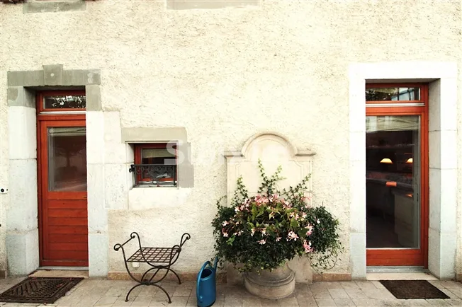 12 Zimmer Einfamilienhaus in Genève – Foto 2 von 3