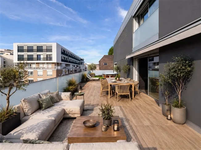 5 Zimmer Attikawohnung in Genève – Foto 2 von 10
