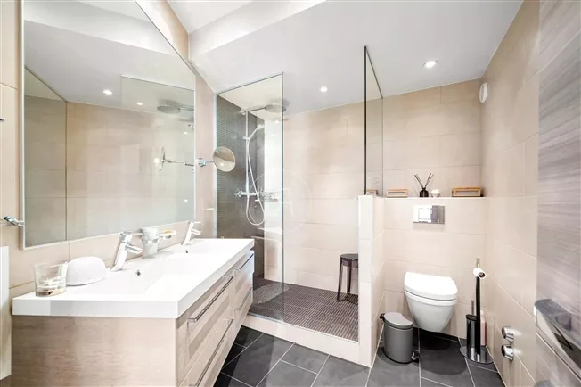 8 Zimmer Wohnung in Genève – photo 12 sur 20