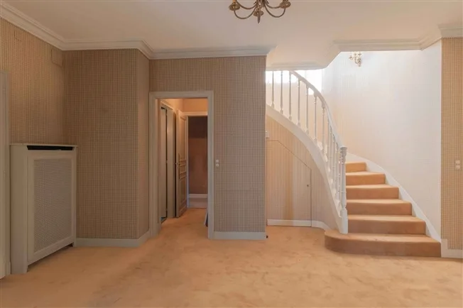 Magnificent duplex in a prestigious building – photo 5 of 13