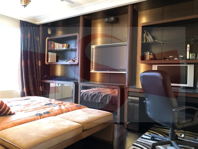 8 Zimmer Wohnung in Genève – Foto 12 von 14