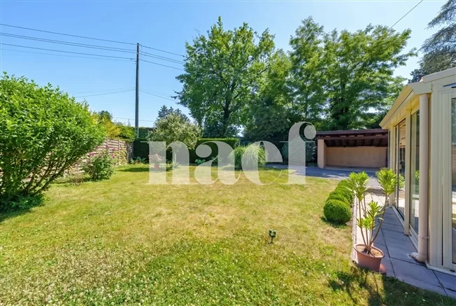8 Zimmer Villa in Onex – photo 2 of 12