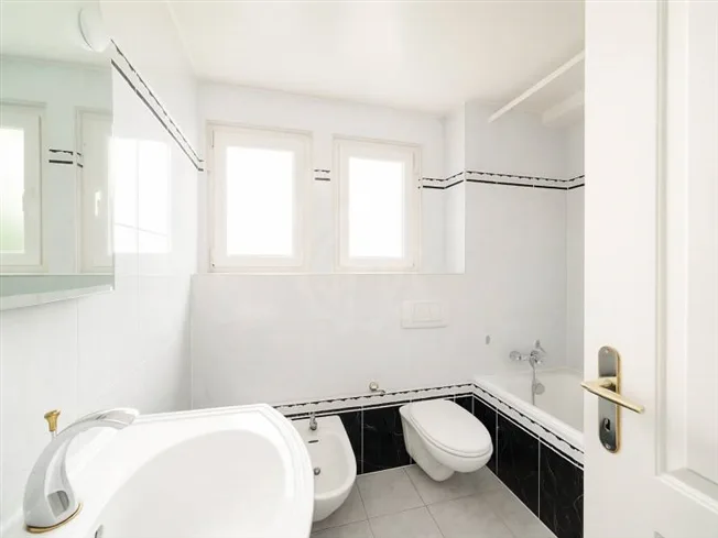 6 Zimmer Einfamilienhaus in Cointrin – photo 10 sur 12