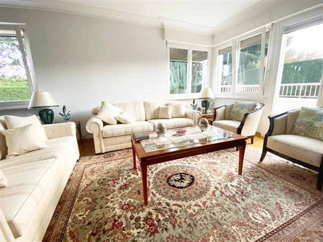 6 Zimmer Einfamilienhaus in Cointrin – foto 5 di 8