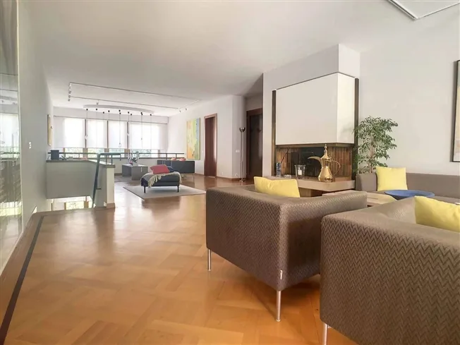 11 Zimmer Villa in Le Grand-Saconnex – Foto 3 von 12