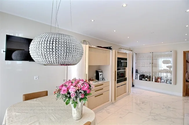 11 Zimmer Reihenfamilienhaus in Conches – Foto 7 von 17