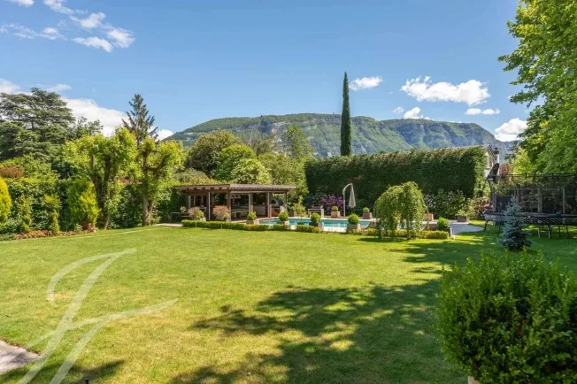 10 Zimmer Einfamilienhaus in Conches – photo 18 sur 19