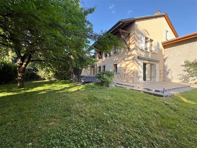 7 Zimmer Einfamilienhaus in Bernex – Foto 2 von 14