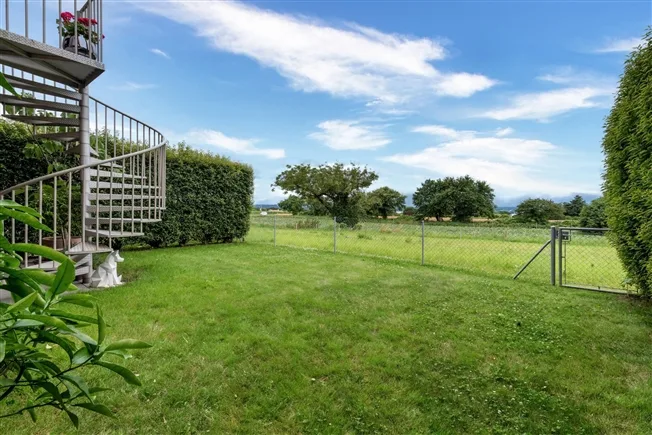 IN ESCLUSIVA - duplex di 5 camere con terrazze, giardini e vista lago – foto 17 di 18