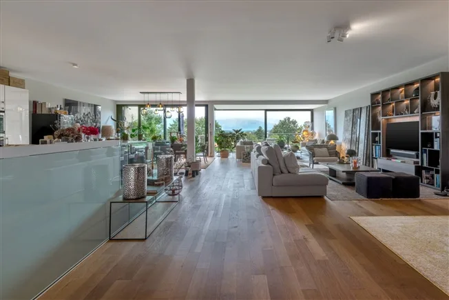 IN ESCLUSIVA - duplex di 5 camere con terrazze, giardini e vista lago – foto 13 di 18