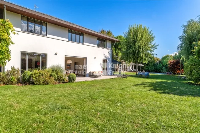 12 Zimmer Villa in Corsier GE – photo 9 of 12