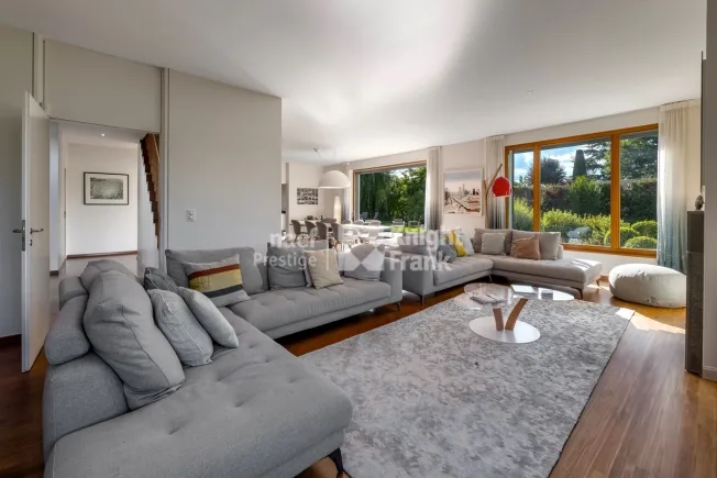 12 Zimmer Villa in Corsier GE – photo 4 of 12