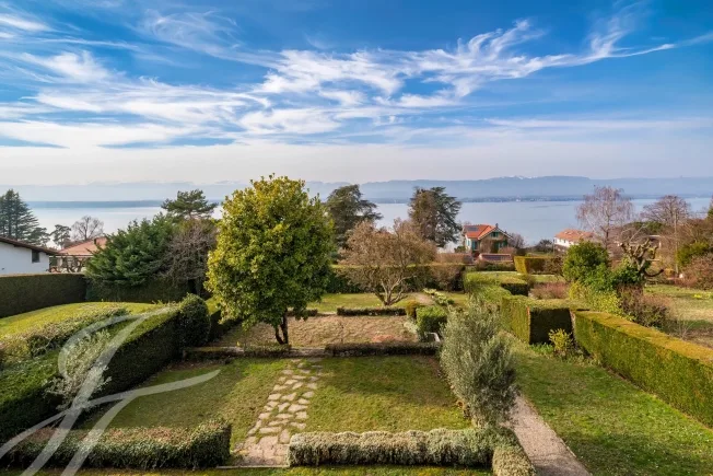 10 Zimmer Rustico in Anières – Foto 2 von 16