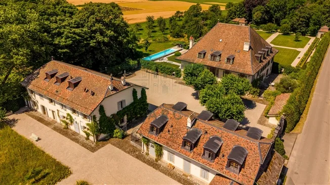 20 Zimmer Schloss in Meinier – foto 2 di 15