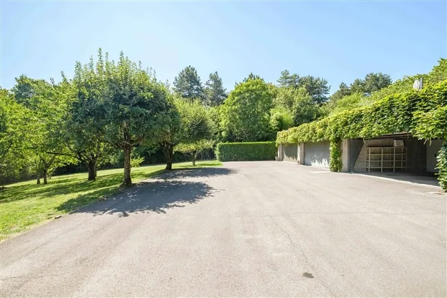 Bella casa di villaggio con giardino in PPE – foto 25 di 26