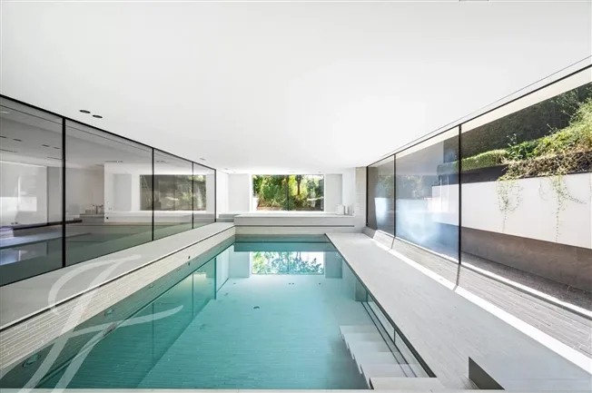 10 Zimmer Einfamilienhaus in Vandoeuvres – photo 12 of 13