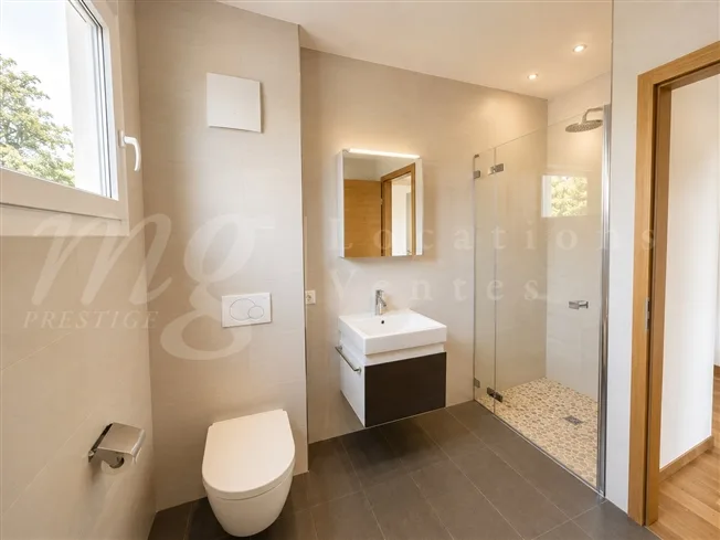 Exclusive! BEAUTIFUL CONTEMPORARY HOUSE OF 300 M2 WITH SWIMMING POOL AND LARGE ENCLOSED GARDEN - QUIET – photo 14 of 16