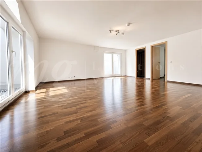 Exclusive! BEAUTIFUL CONTEMPORARY HOUSE OF 300 M2 WITH SWIMMING POOL AND LARGE ENCLOSED GARDEN - QUIET – photo 12 of 16