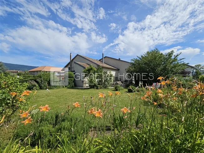 8 Zimmer Einfamilienhaus in Jussy – Foto 3 von 10