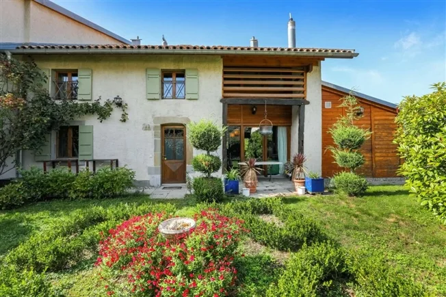 Ravissante villa en campagne avec Jardin en Bordure des Vignobles de Jussy – Foto 2 von 14