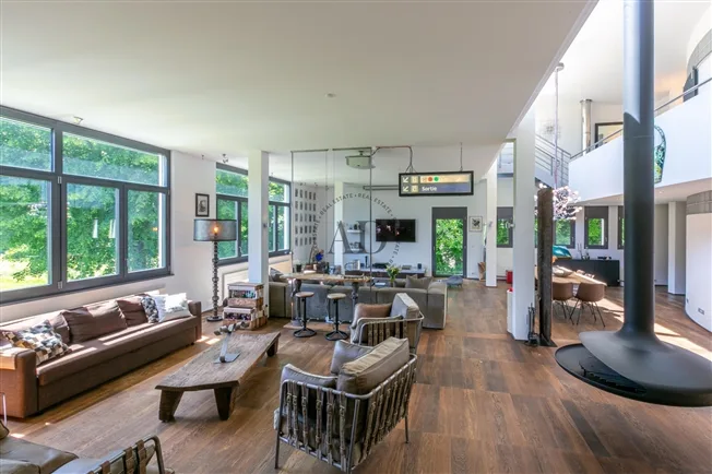 Loft, 1256 Troinex