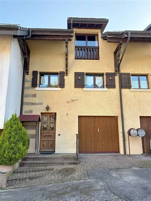 5.5 Zimmer Reihenfamilienhaus, 1262 Eysins