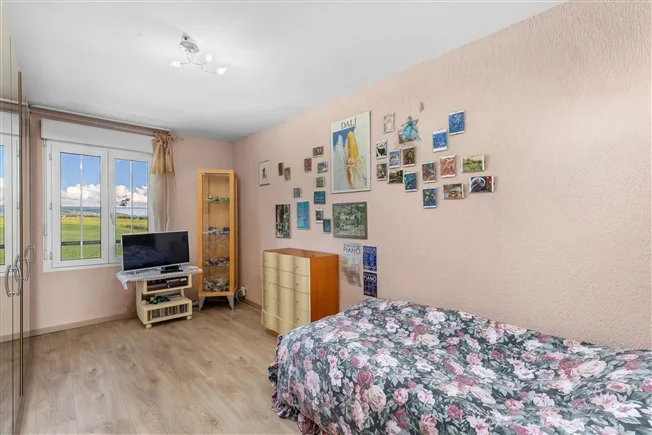 5.5 Zimmer Villa in Vich-Coinsins – Foto 8 von 13