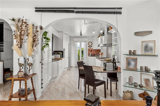 5.5 Zimmer Villa in Vich-Coinsins – Foto 4 von 13