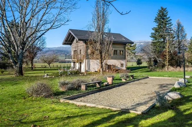 8 Zimmer Einfamilienhaus in Burtigny – Foto 2 von 19
