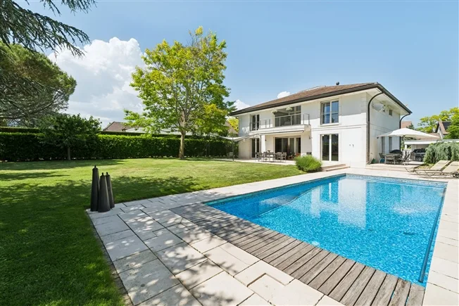 12 Zimmer Einfamilienhaus in Genolier – foto 11 di 15