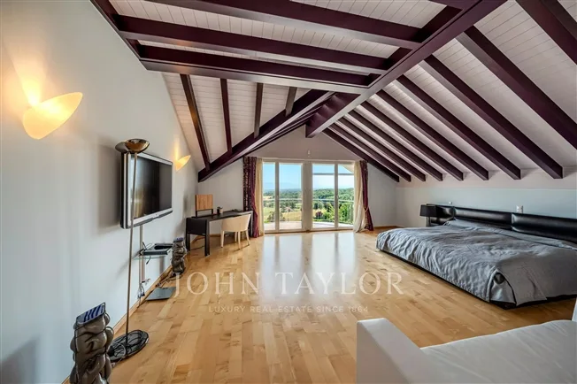Incredibile proprietà individuale – foto 10 di 20